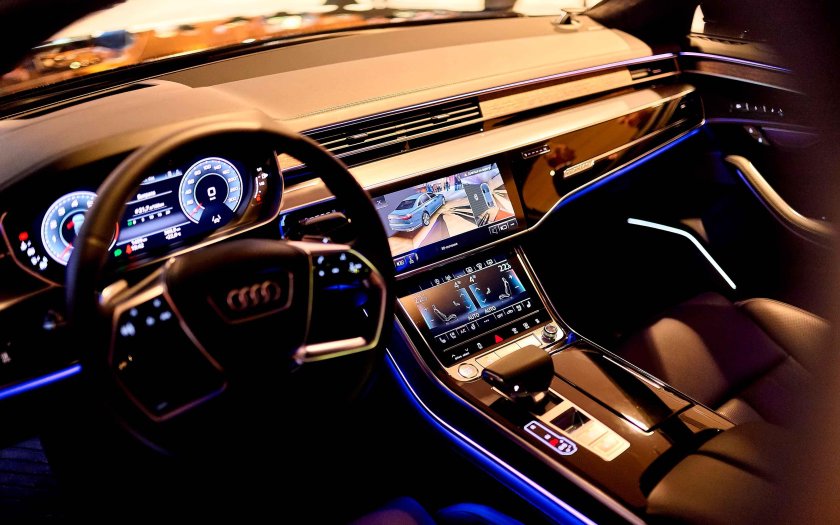 Ауди а8 2022 салон