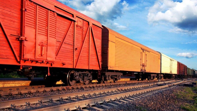 Грузовые вагоны полувагоны