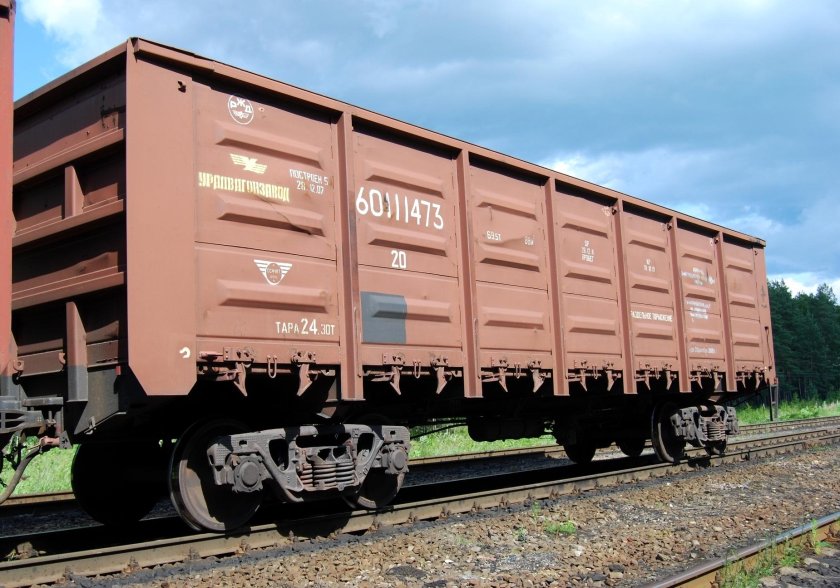 Грузовой вагон РЖД полувагон
