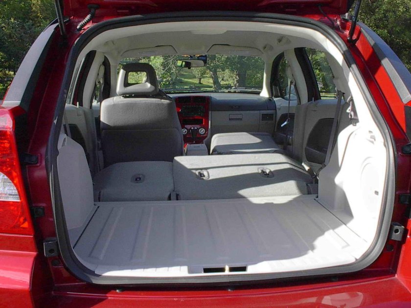 Додж Калибр салон багажник