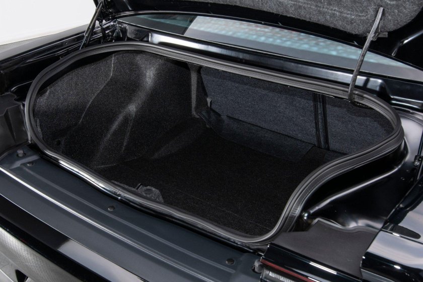 Dodge challenger iii