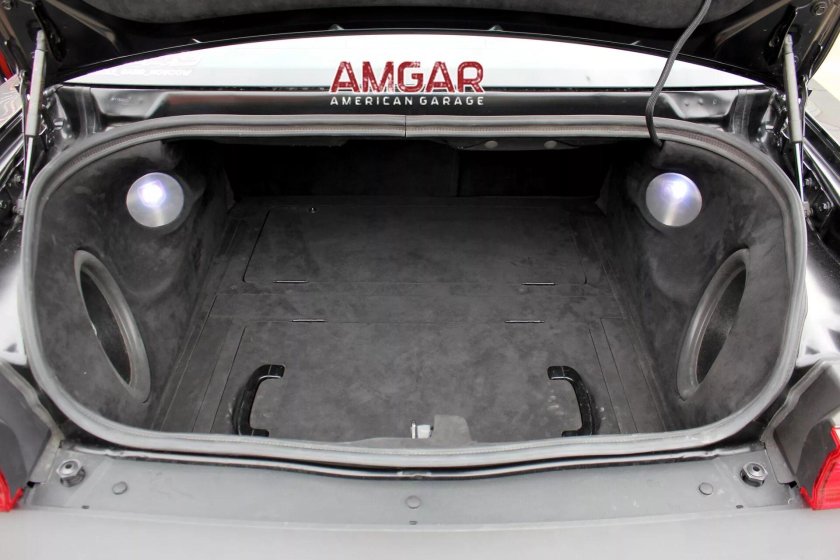 Dodge Challenger багажник