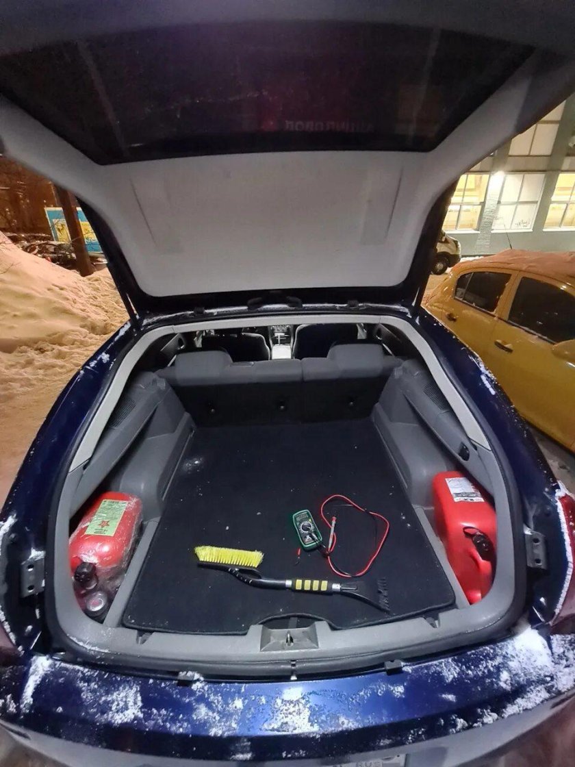 Jaguar f-pace багажник