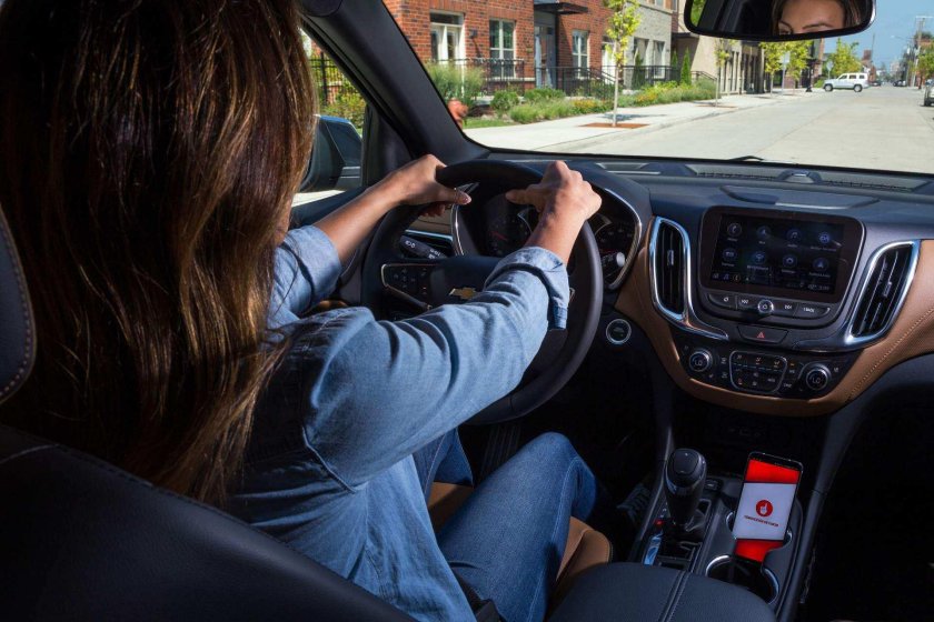 Девушка в машине