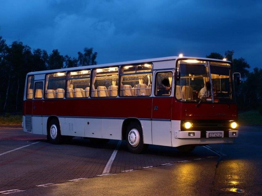 Ikarus 256