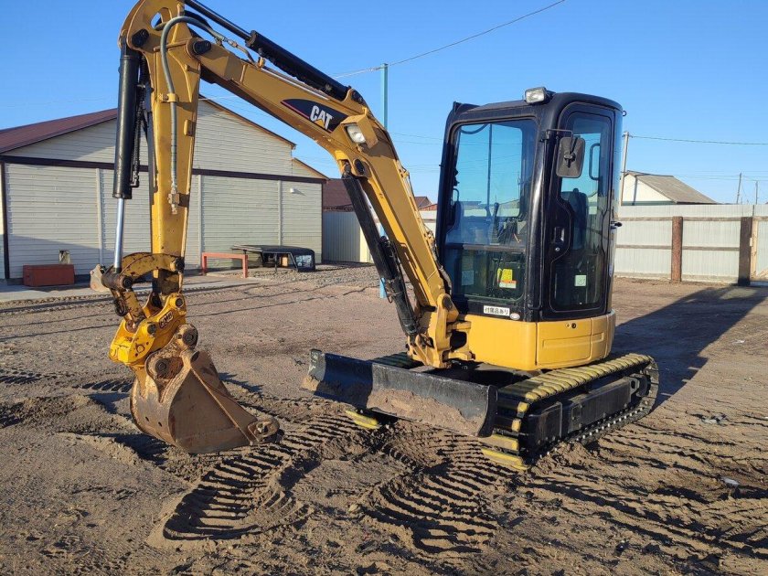 Мини экскаватор катерпиллер 303