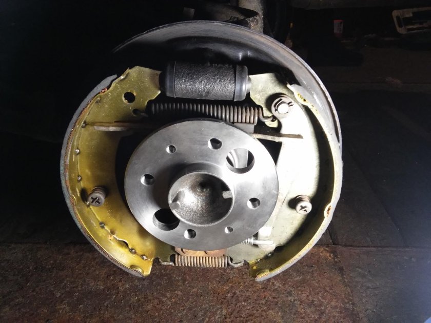 Задние тормоза ВАЗ 2107