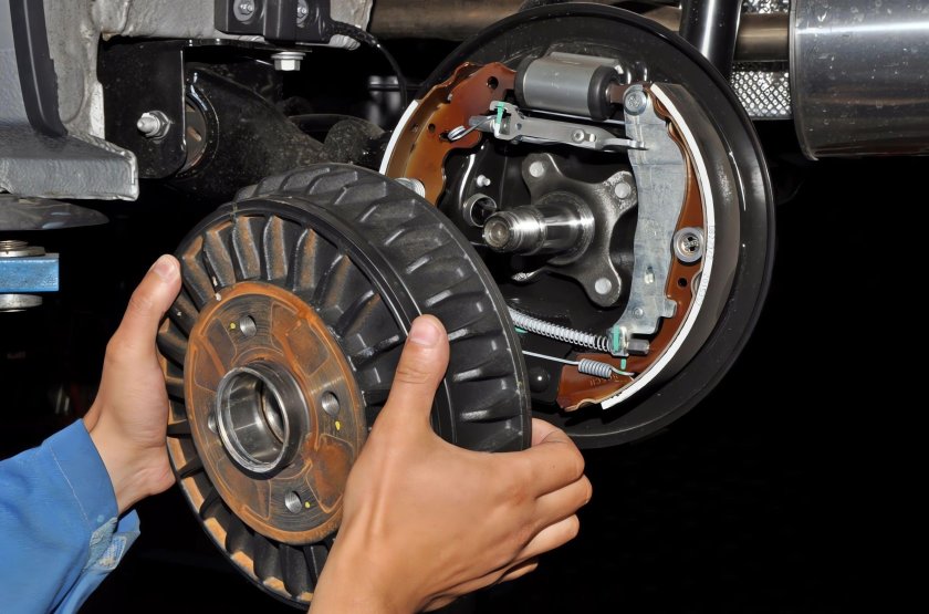 Задние тормоза Лада Ларгус барабанные