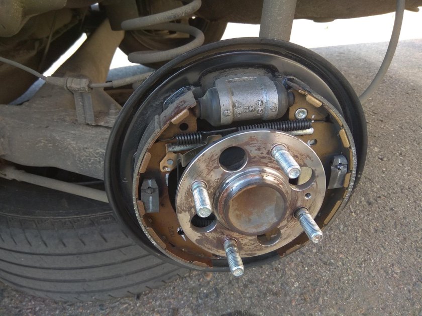 Хендай Солярис барабанные тормоза