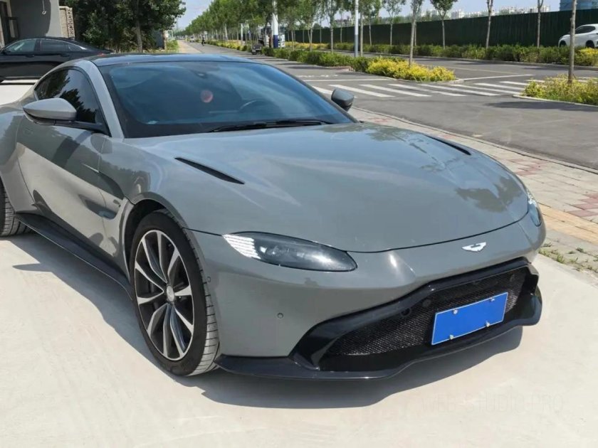 Aston martin vantage 2020
