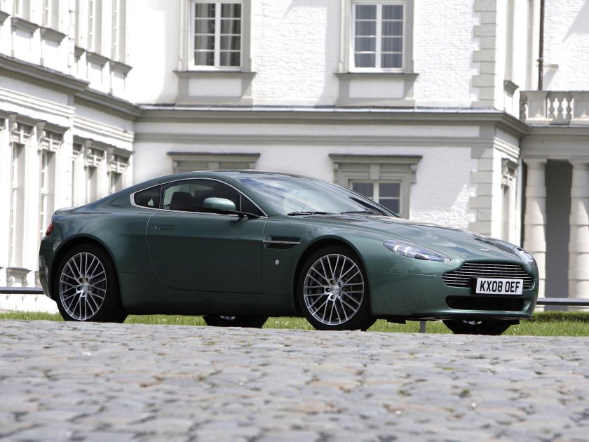 Aston Martin v8 Vantage 2008