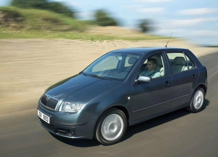 Шкода Фабия 2004 1.2