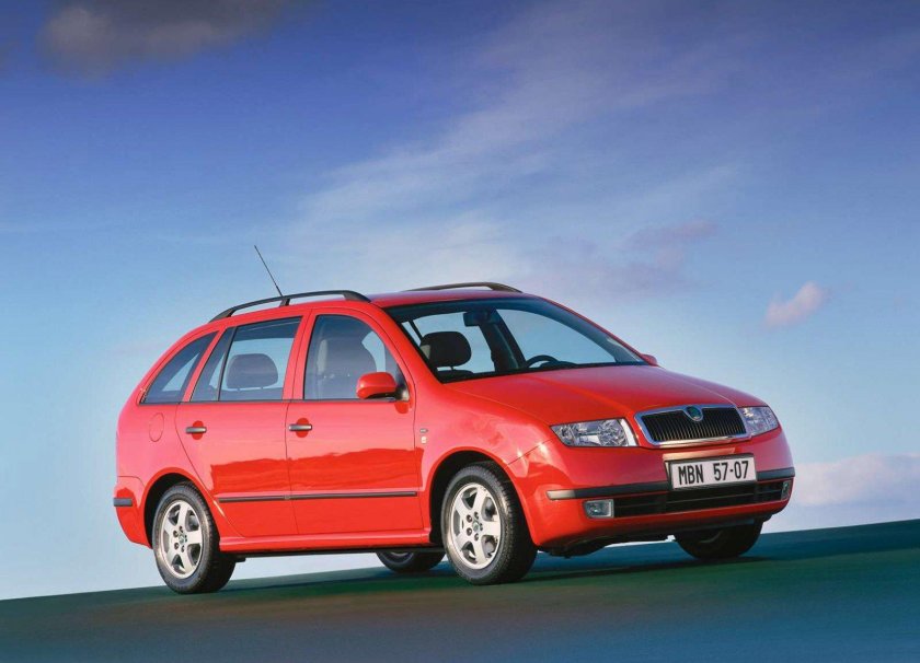 Шкода Фабия 1