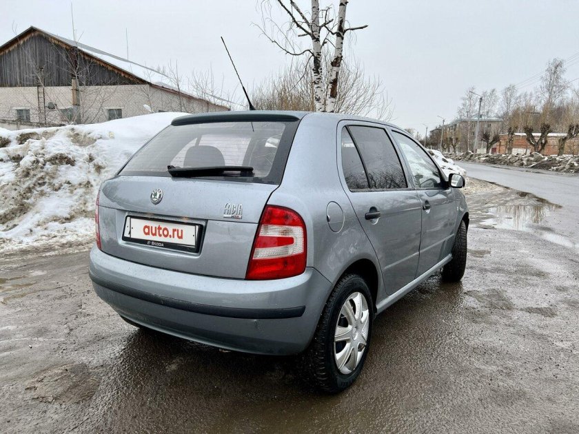 Шкода фабия 2004