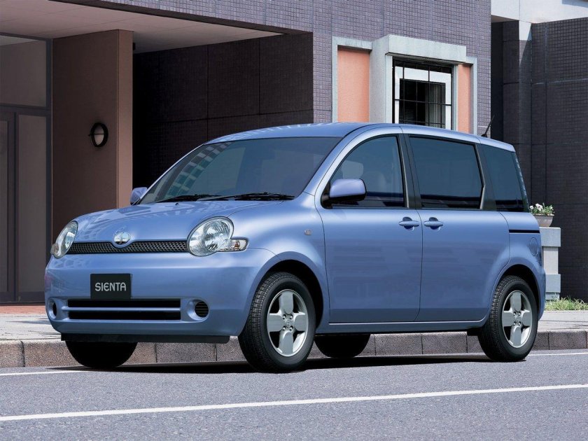 Toyota Sienta 2003 компактвэн