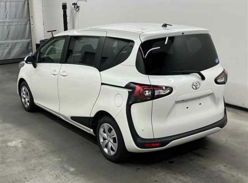 Toyota Sienta Hybrid g