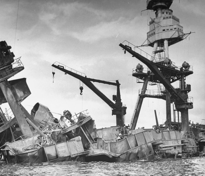 Линкор Аризона Перл Харбор