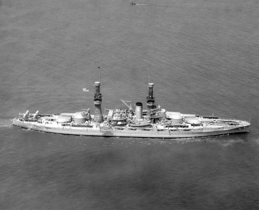 Линкор USS Arizona