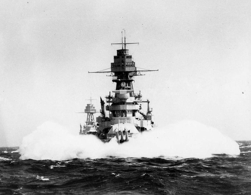 Линкор USS Arizona