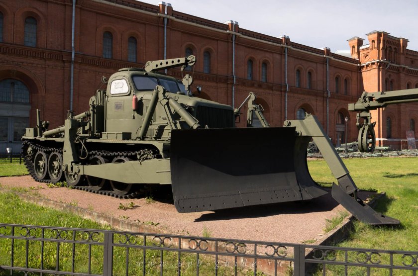 Путепрокладчик бат-м