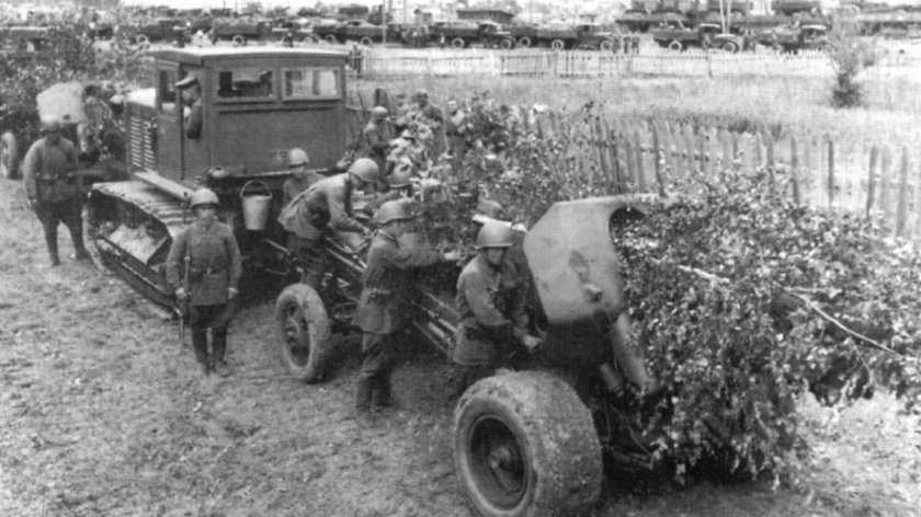 Сталинец-65 трактор