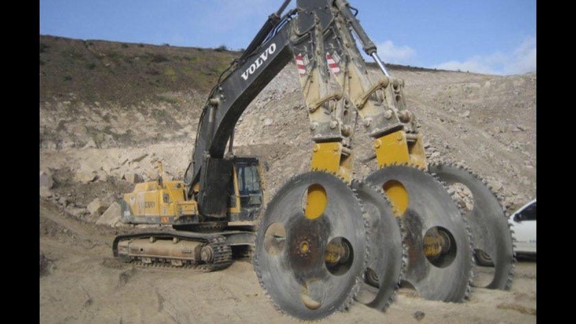 Необычные экскаваторы