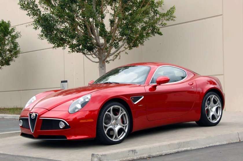 Alfa Romeo 8c