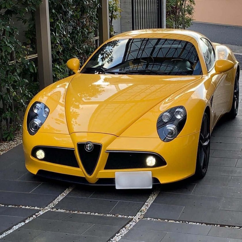 Alfa Romeo 8c