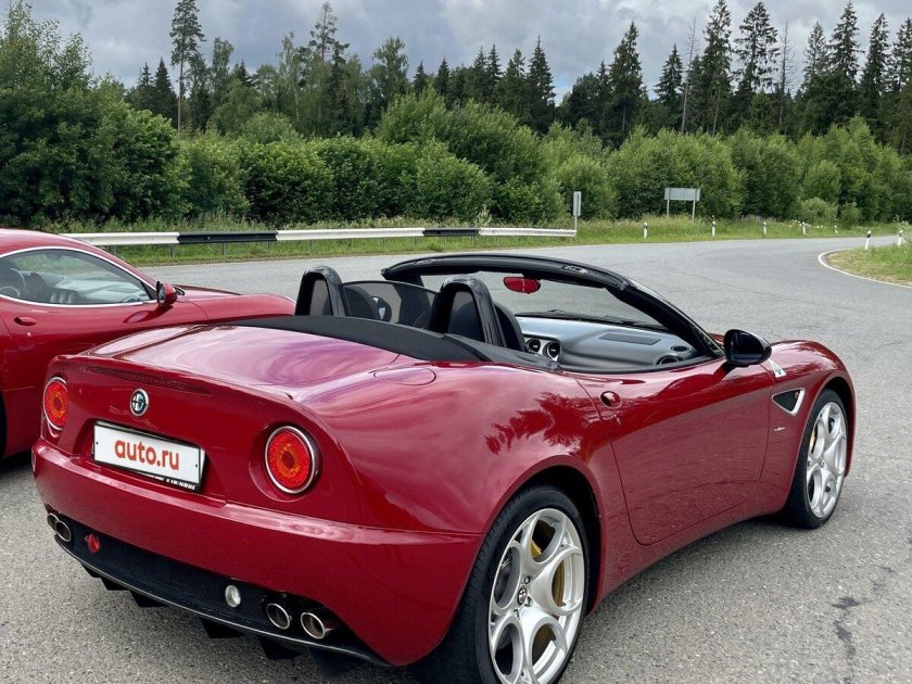 Альфа Ромео 8c Competizione