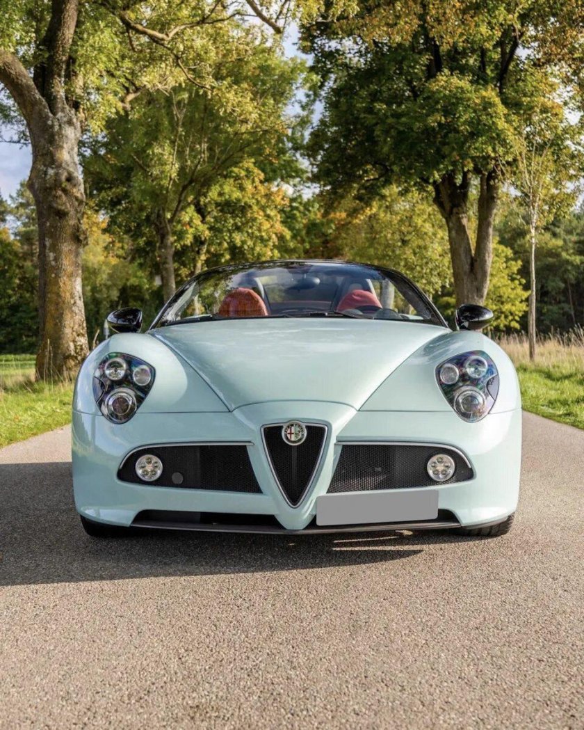 Alfa Romeo 8c