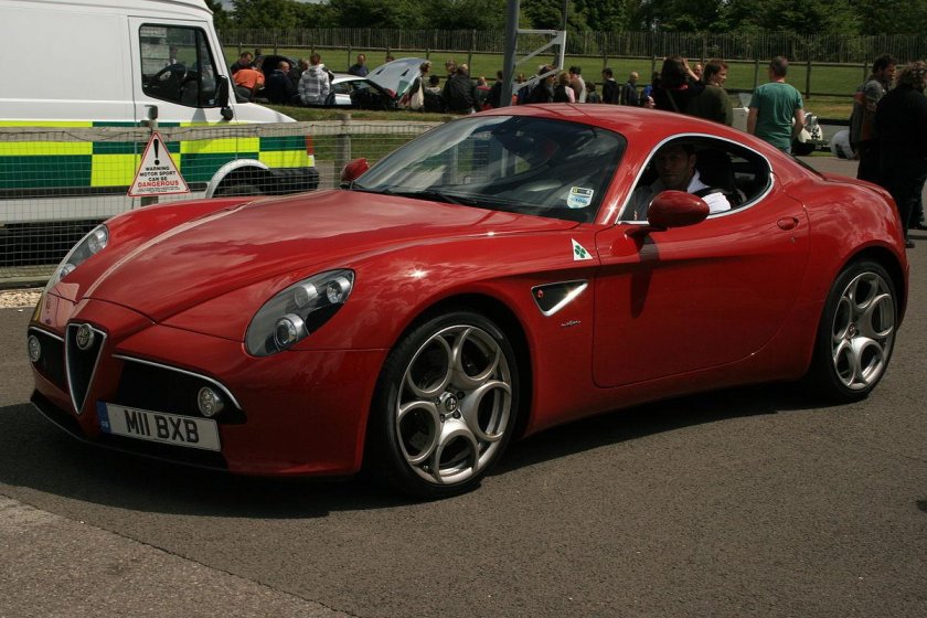 Alfa Romeo 8c