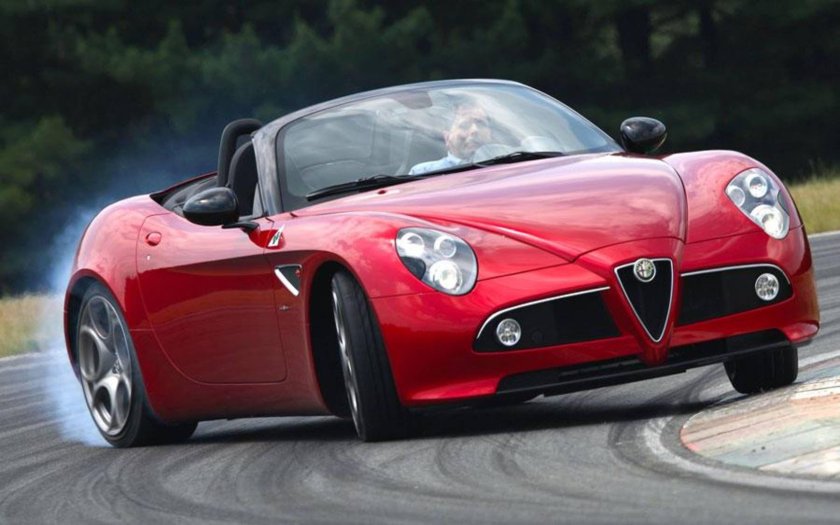 Alfa Romeo 8c