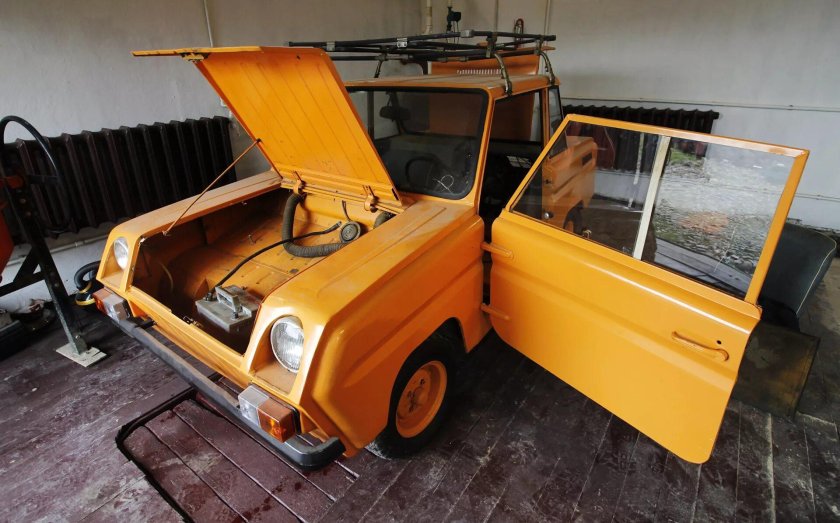 Инвалидка машина СМЗ