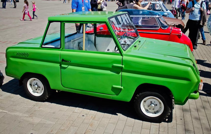 Автомобиль инвалидка СМЗ С-3д