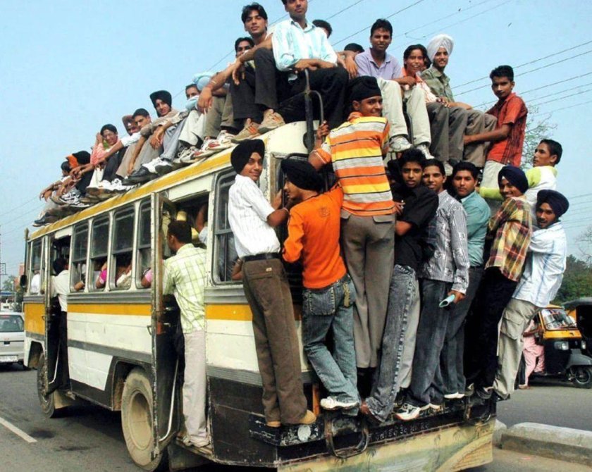 Переполненный автобус Индия
