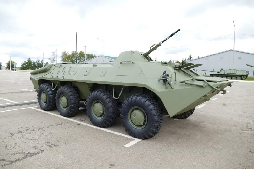 БТР-70 бронетранспортёр