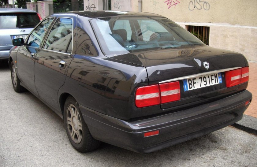 Lancia Kappa 2.0