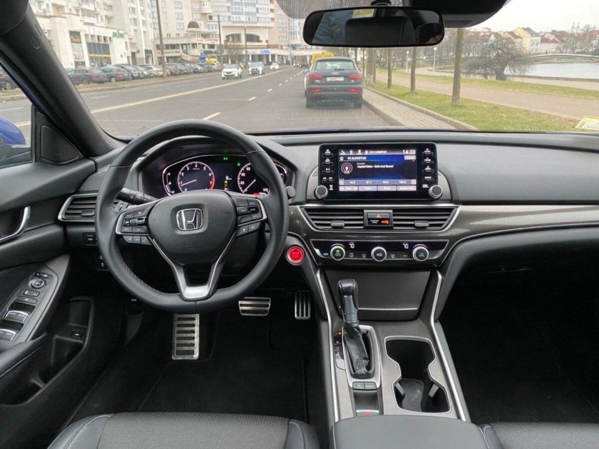 Honda Accord 10