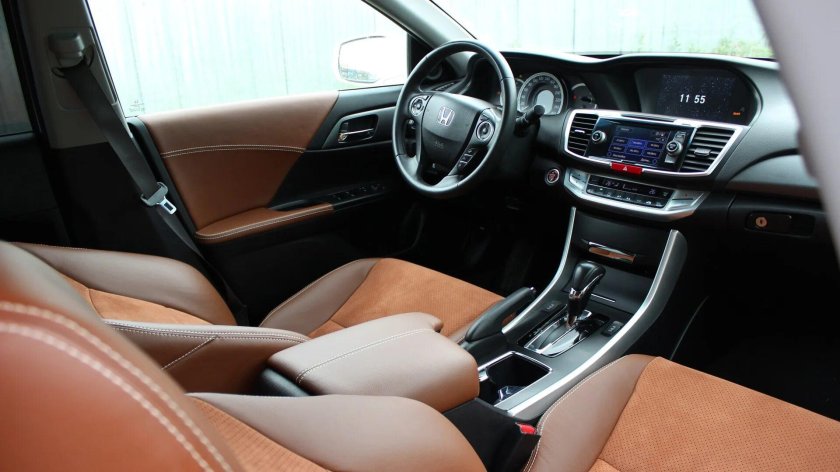 Хонда Аккорд 9 салон