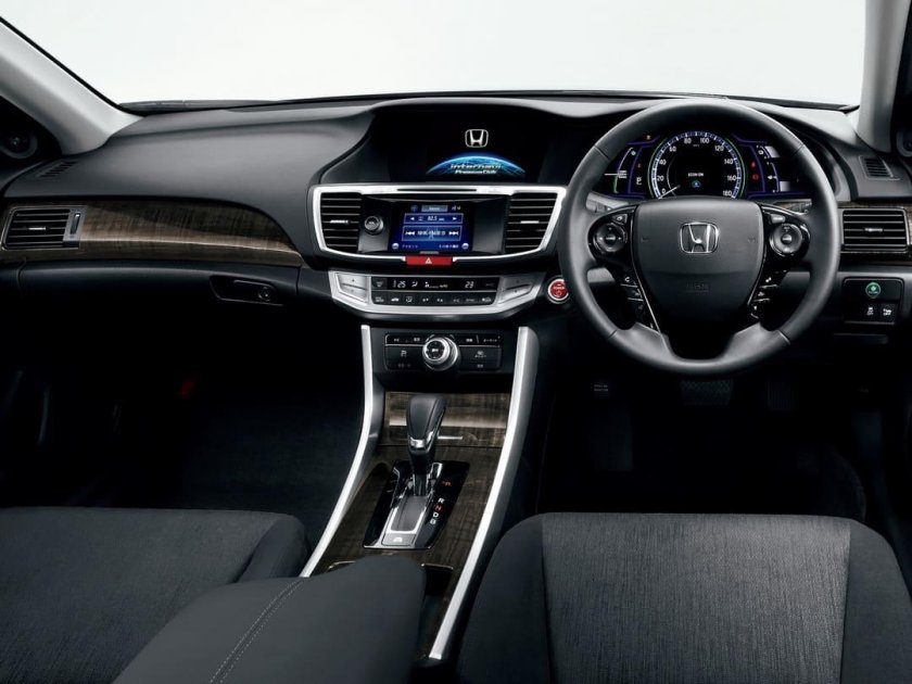 Honda Accord Hybrid 2013