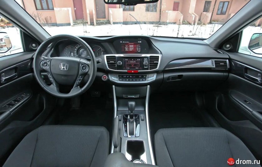 Honda Accord 2022 салон