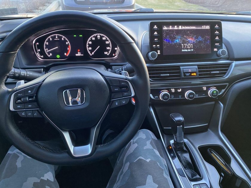 Honda Accord 2018 no Reaction to Gas