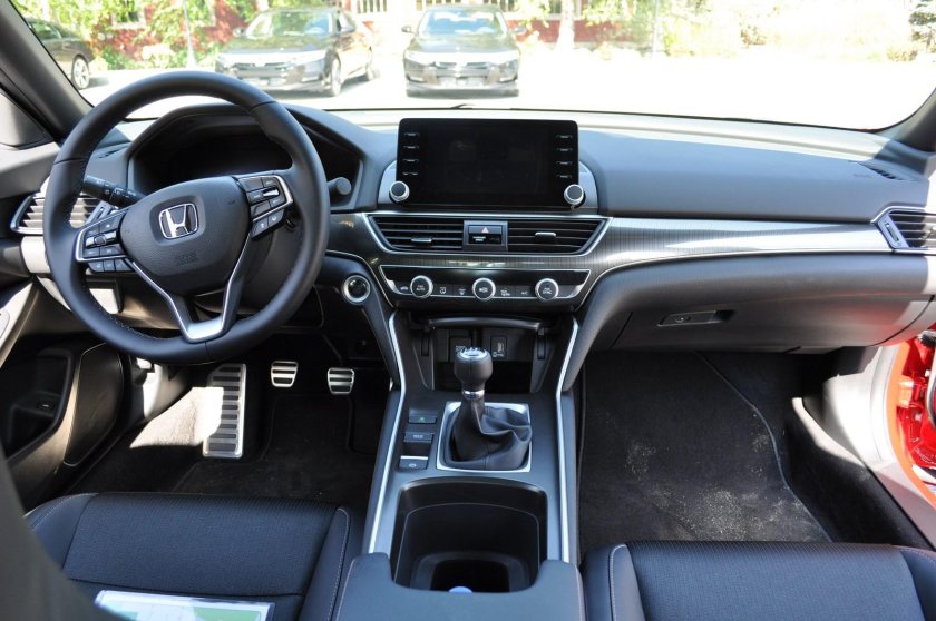 Honda Accord 2018 салон