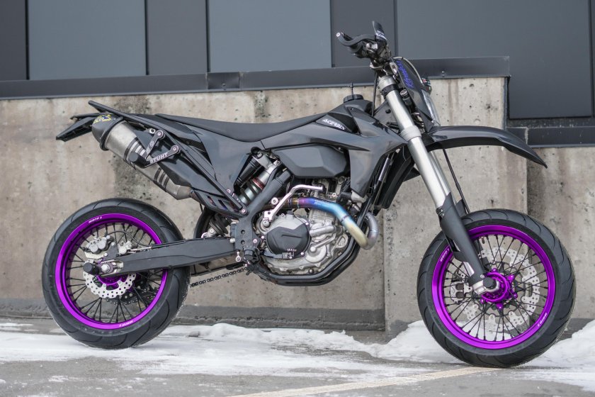 КТМ мотард фиолетовый