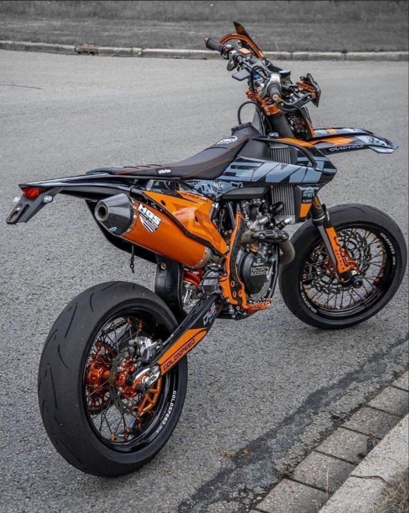 KTM стрит