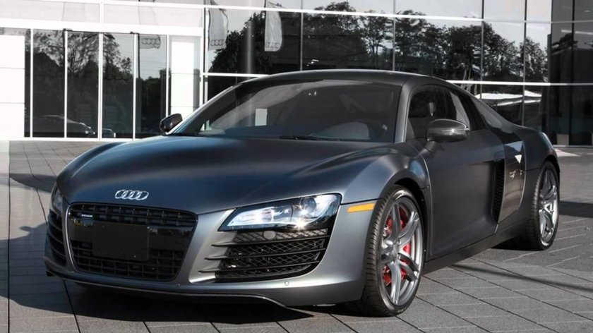 Ауди r8 2012