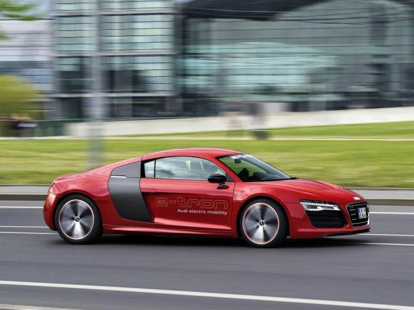 Audi r8 e-tron