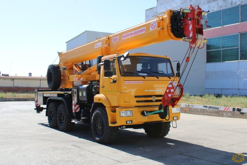Автокран галичанин 25 тонн