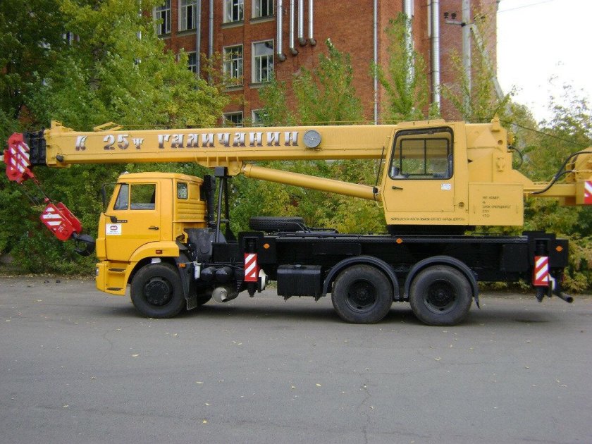 Автокран 25т Галичанин