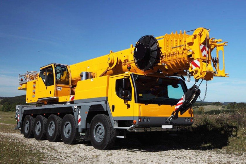 Liebherr LTM 1100